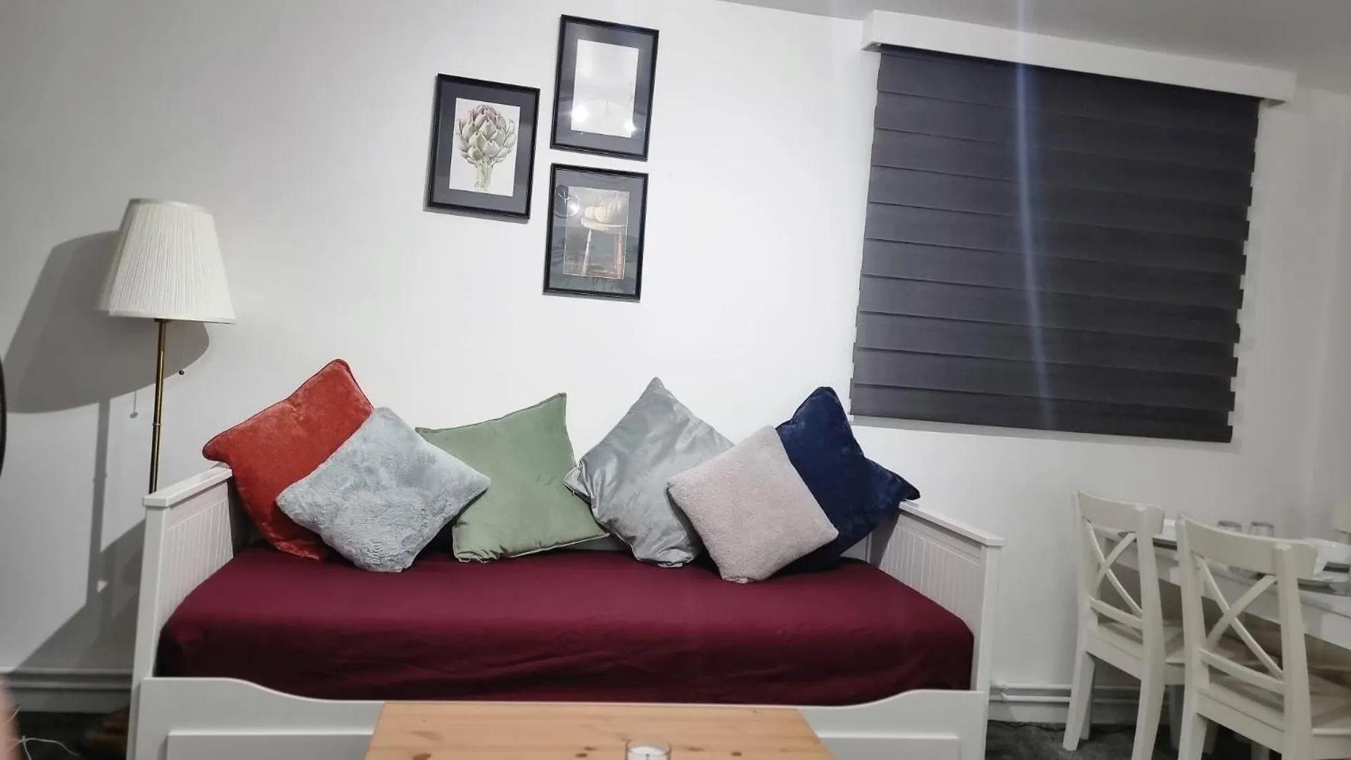 Amazing 1 Bed Entire Flat With Separate Living Room And Kitchen In London With Free Parking Apartamento
